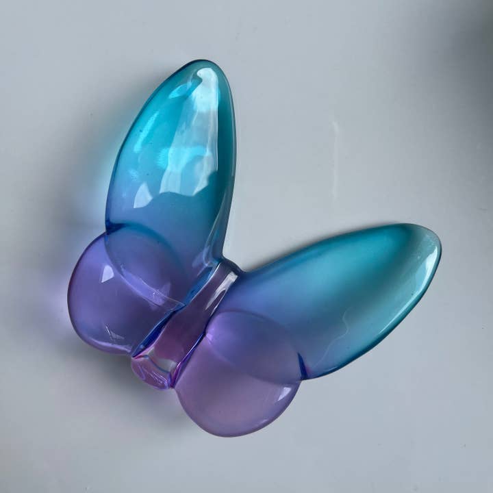 Lainy Home - Wholesale Decorative Tabletop Object - NEW Lainy Exclusive Mor Crystal Butterfly in Ombre1