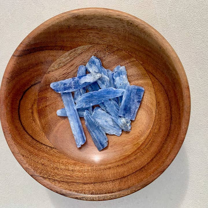 Copper Moon Crystals - Wholesale Spiritual Stone/Crystal - Blue Kyanite Blades | Beautiful Kyanite Crystals from Brazil