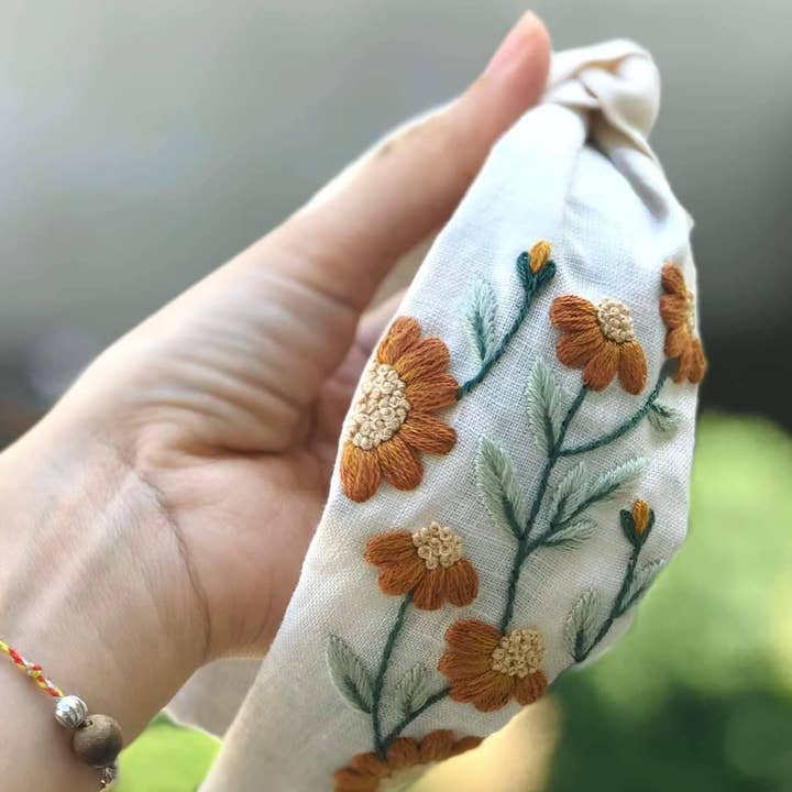 Quince Fables - Wholesale Fashion Headband - Women's - Floral Embroidered Linen Knot Turban, Camilia Collection