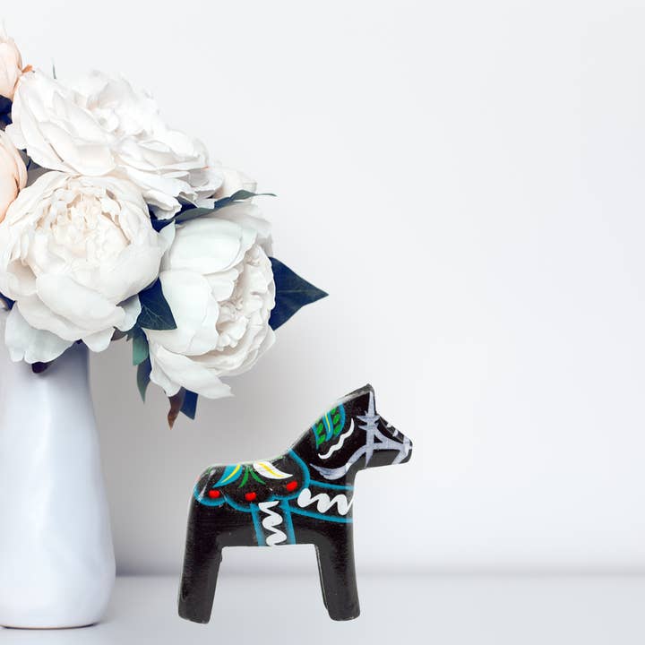 European Heritage Gifts - Wholesale Decorative Figurine - Black Dala Horse: Wood8