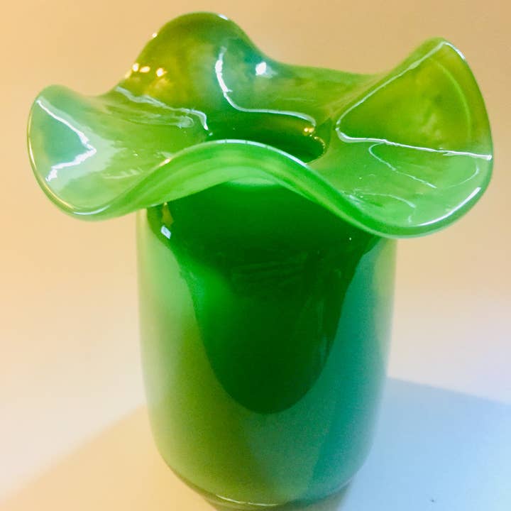 Terraglassworks - Wholesale Vase - Ruffle Bud vase9