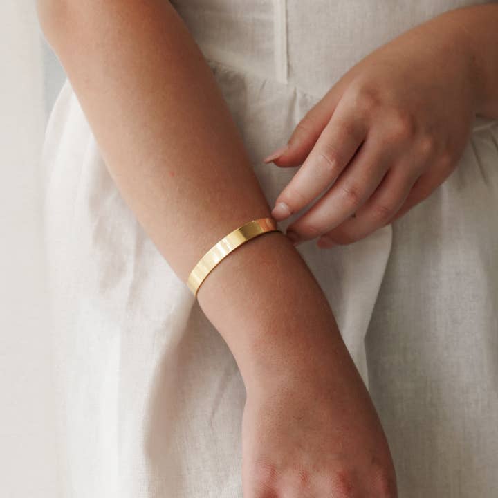 Silk oil of Morocco - Wholesale Cuff bracelet - Amici by Ella - Selene Bangle2