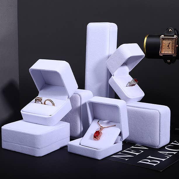 Velvet Jewelry Box White Ring Pendant Necklace Earrings for wholesale by Zakka