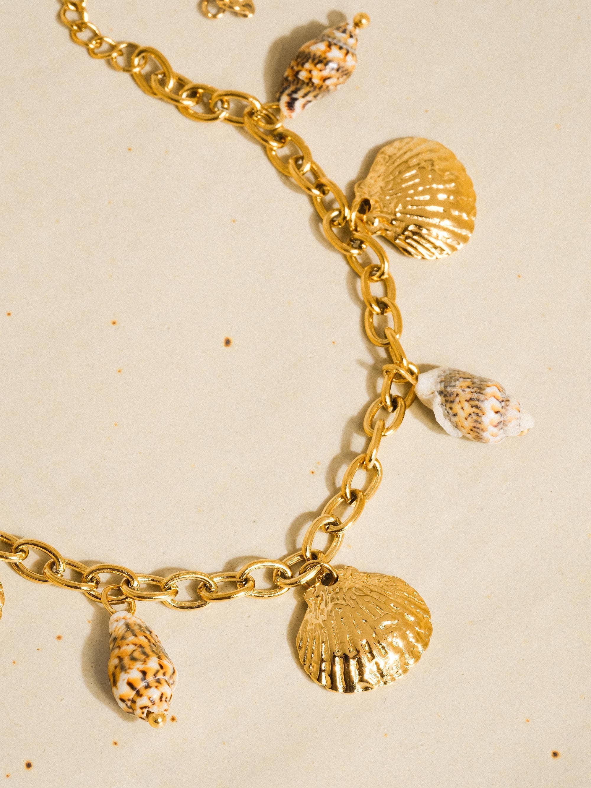 Ravello 18K Gold Non-Tarnish Seashell Charm Bracelet for wholesale on Faire3