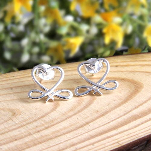 Orecchino semplice Str.L argento per la vendita all'ingrosso da parte di My Olivia