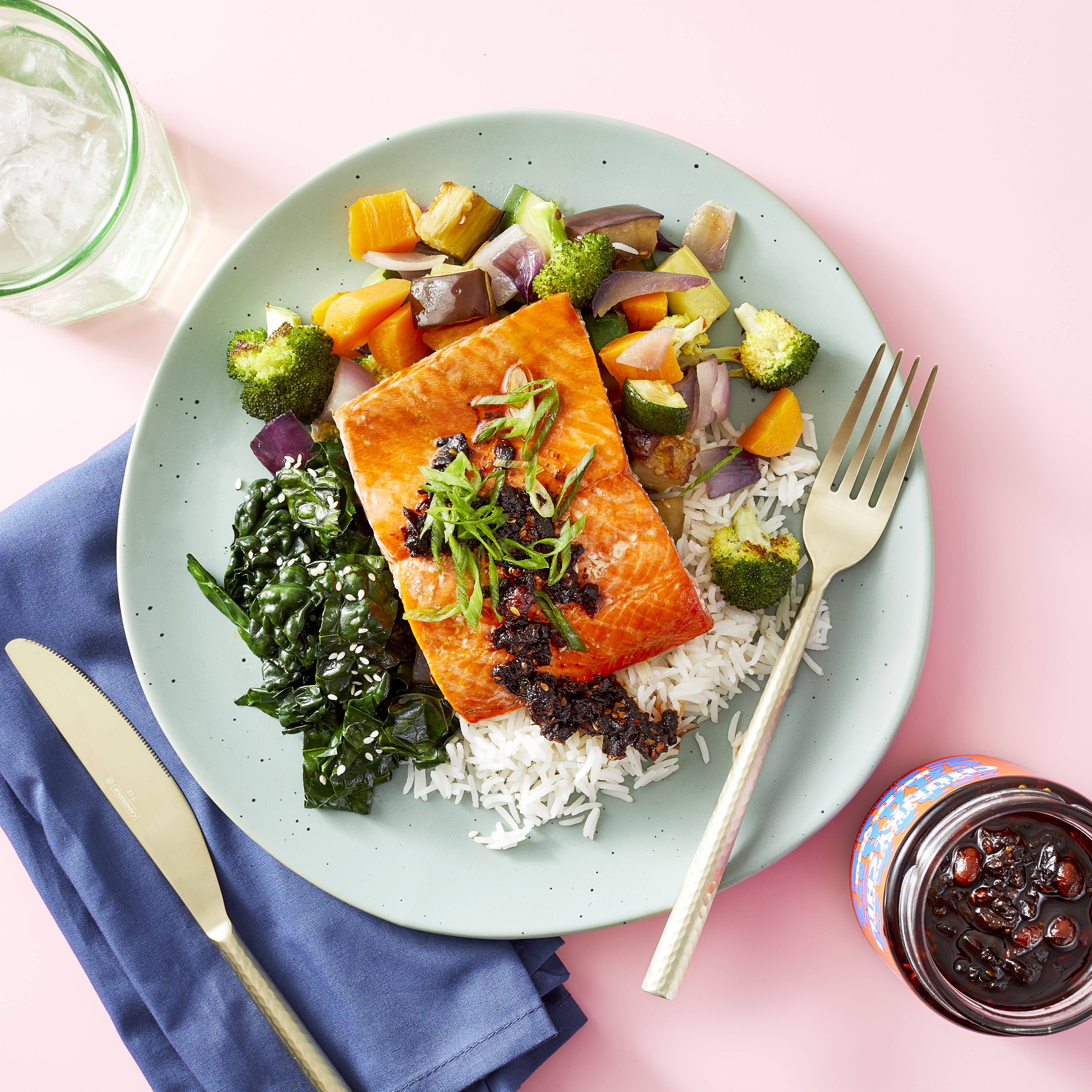 Hotpot Queen - Wholesale Hot Sauce - Wild Mushroom Chili Sauce - PREMIUM INGREDIENTS 10.58 OZ1