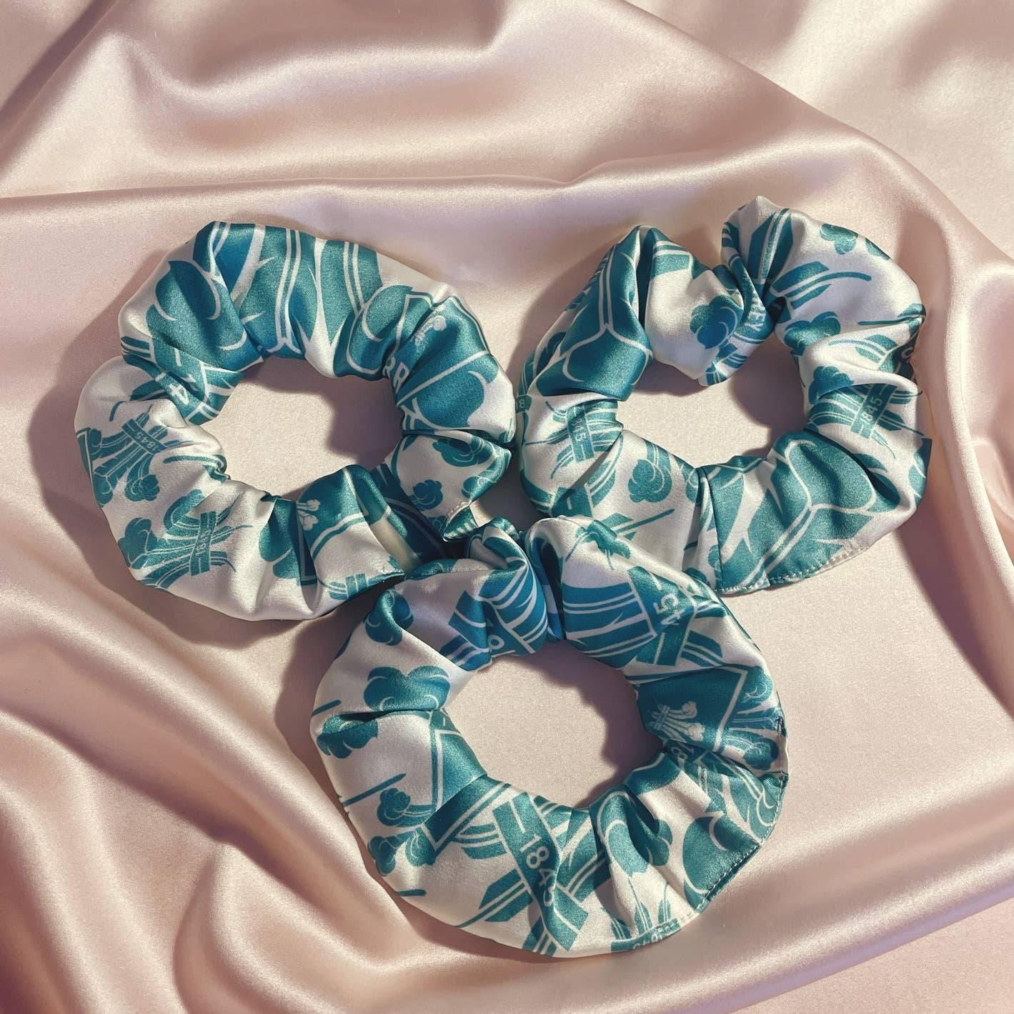 Mille Saisons – wholesale Scrunchie - Women’s – Bespoke and Corporate Printed Silk Scrunchies Sewn in the UK0