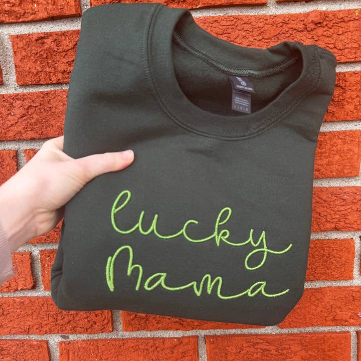 Crewneck brodé en 3D pour la Saint-Patrick pour la vente par Littles and Threads Clothing Company