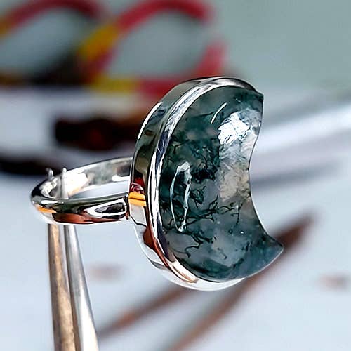 Anillo de plata de ley con forma de luna y ágata musgosa para venta al por mayor de Crystal Earth Sterling