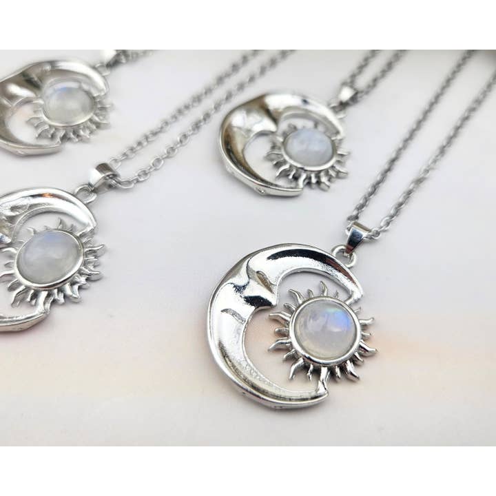WonderLight Jewelry – wholesale Pendant/charm necklace – Sun and Moon Necklace - Moonstone / Femininity7