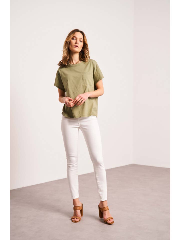 Oraije Paris - Wholesale T-shirt – women's - Tessa Basic t-shirt with pocket3