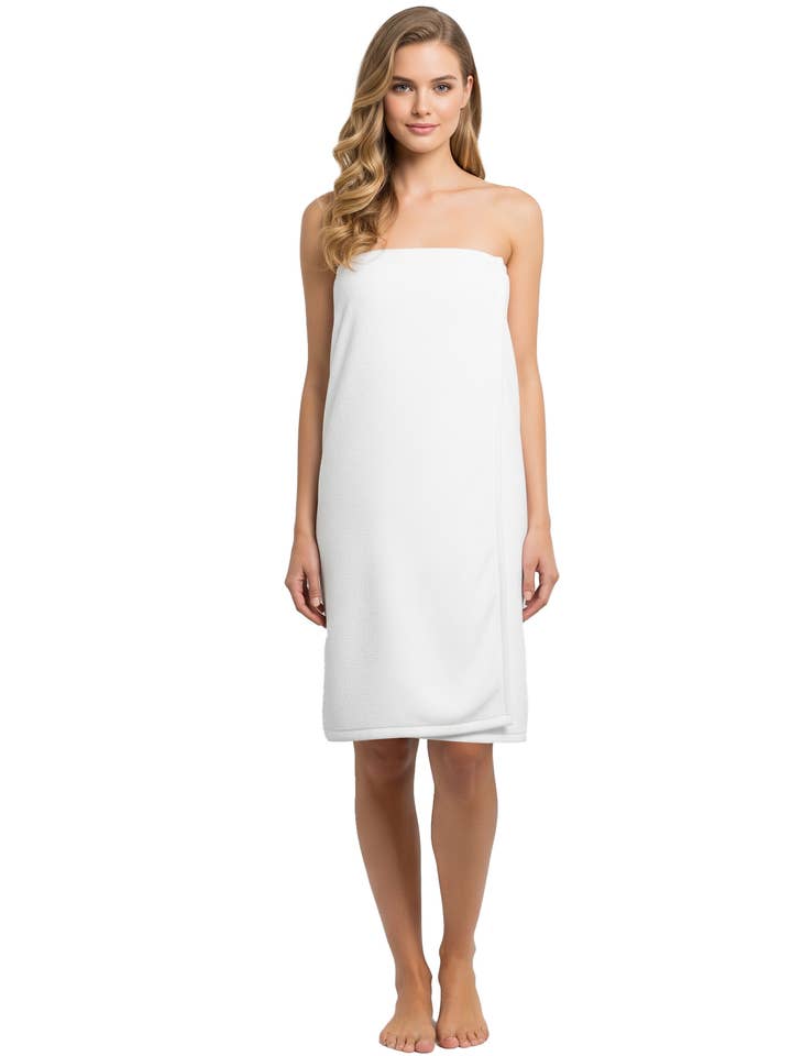 Plush Microfiber Spa Wrap – Lightweight with Snap Closure and other Purchase Wholesale spa wrap. Free Returns & Net 60 Terms on Faire trending on Faire.