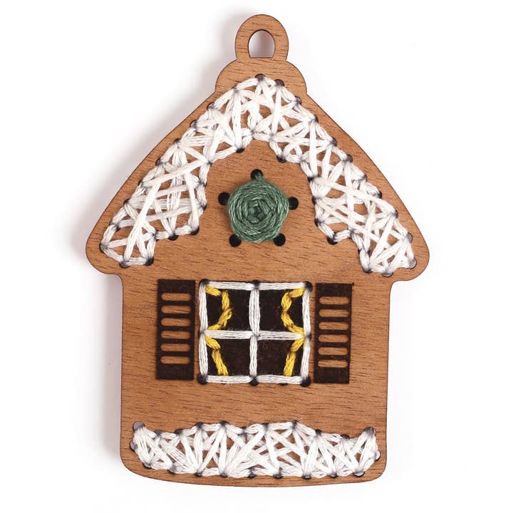 Graine Créative - Wholesale Craft Sewing Kit - KIT 8 EMBROIDERY HANGERS2