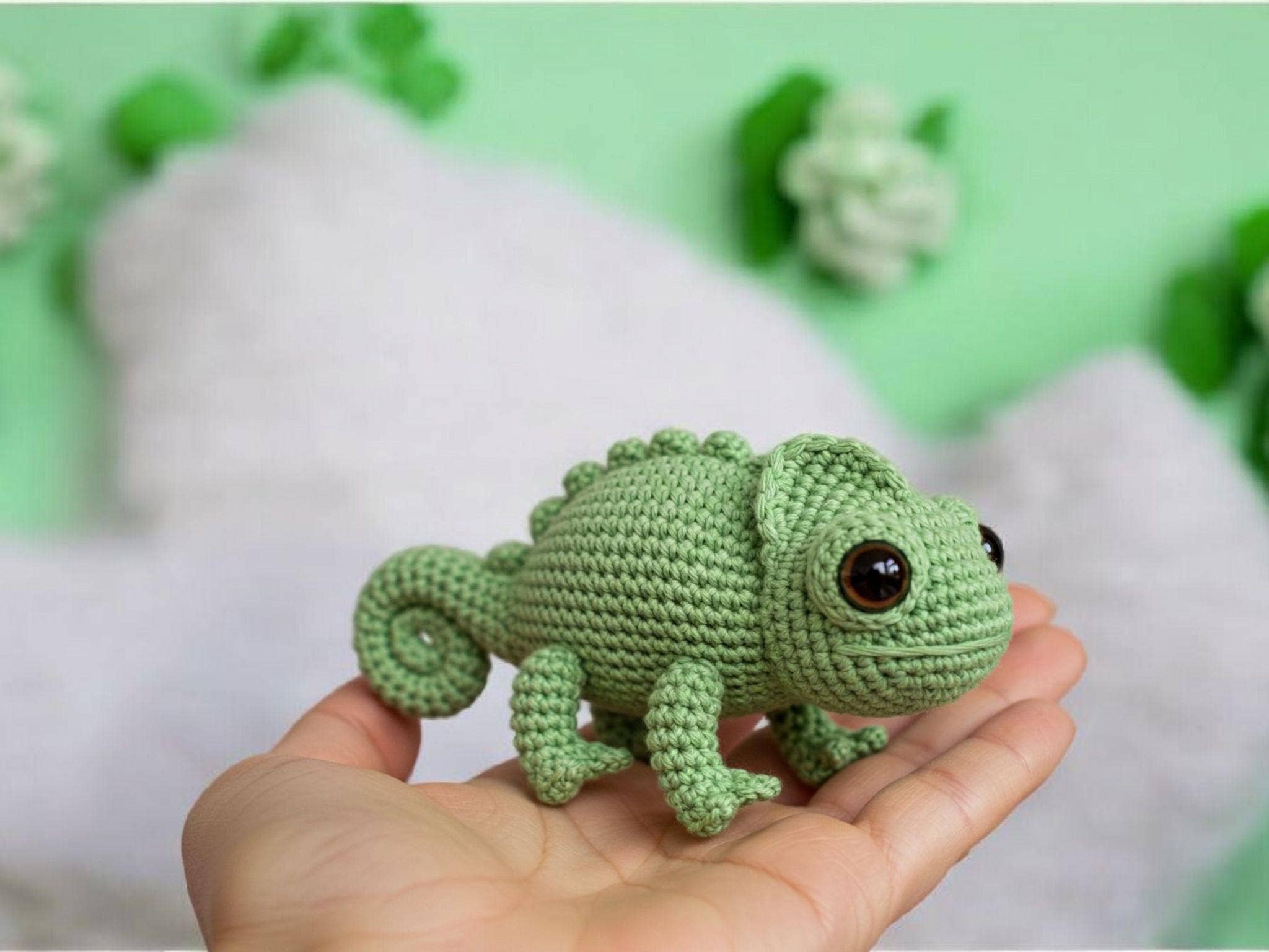 TOMOPOD LLC – wholesale Stuffed/plush toy – Kids & baby – Chameleon Amigurumi Crochet, Cute Lizard Toy, Little Gecko2