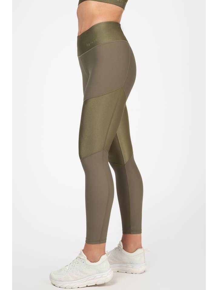 Famme - Wholesale Athletic/Lounge Leggings - Women's - Shine Tights1