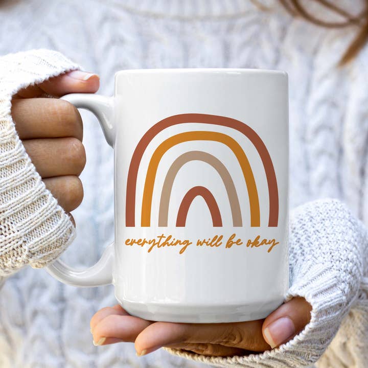 15 oz Alles komt goed Keramische koffiemok voor wholesale door Amber Marie Design