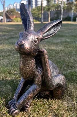 ABitQuackers – wholesale Decorative figurine – Playful Hare
