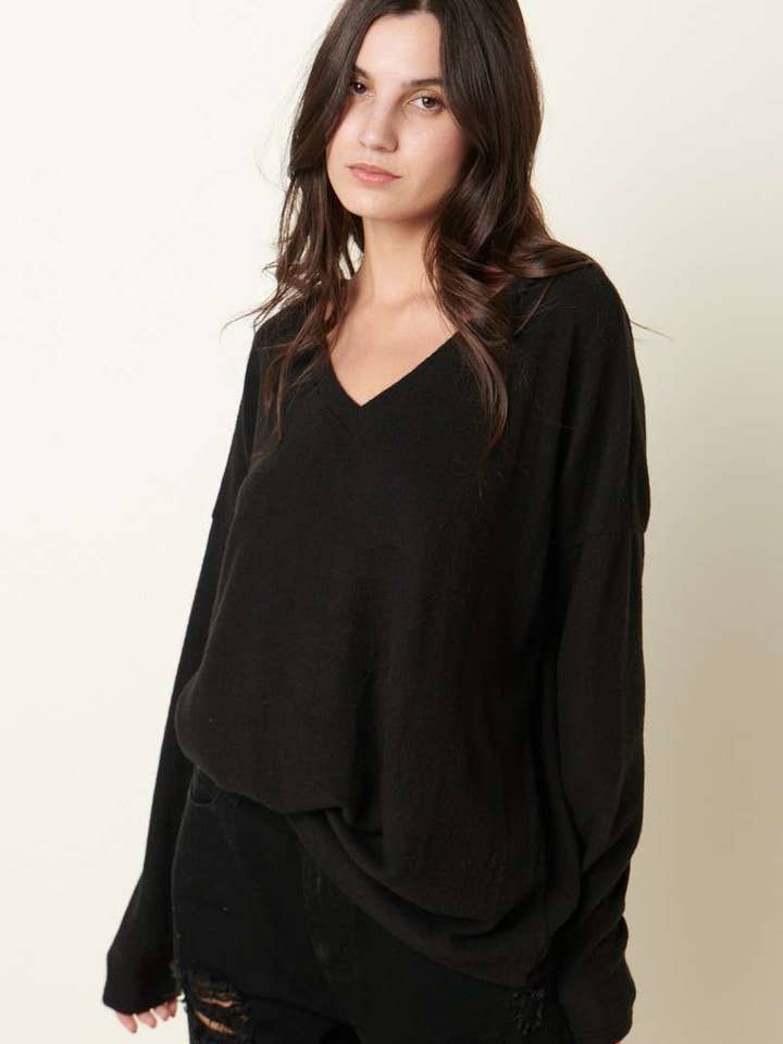 mittoshop - Wholesale Gebreide top - Dames - T10222-GEBORSTELD HACCI GEBREIDE TOP MET V-HALS