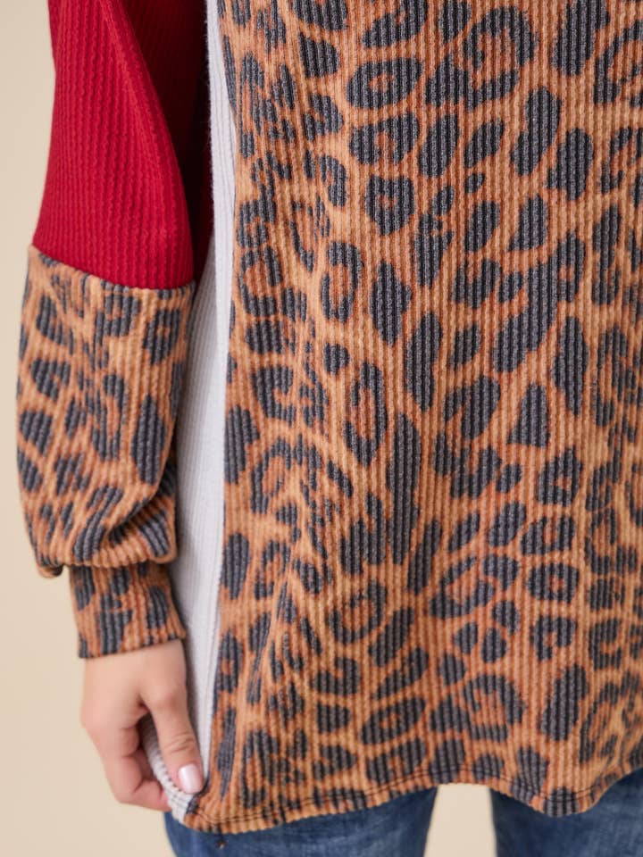Celeste Clothing - Wholesale Knit Top - Women's - WOMEN'S RIB COLOR BLOCK ANIMAL PRINT LONG SLEEVE TOP25