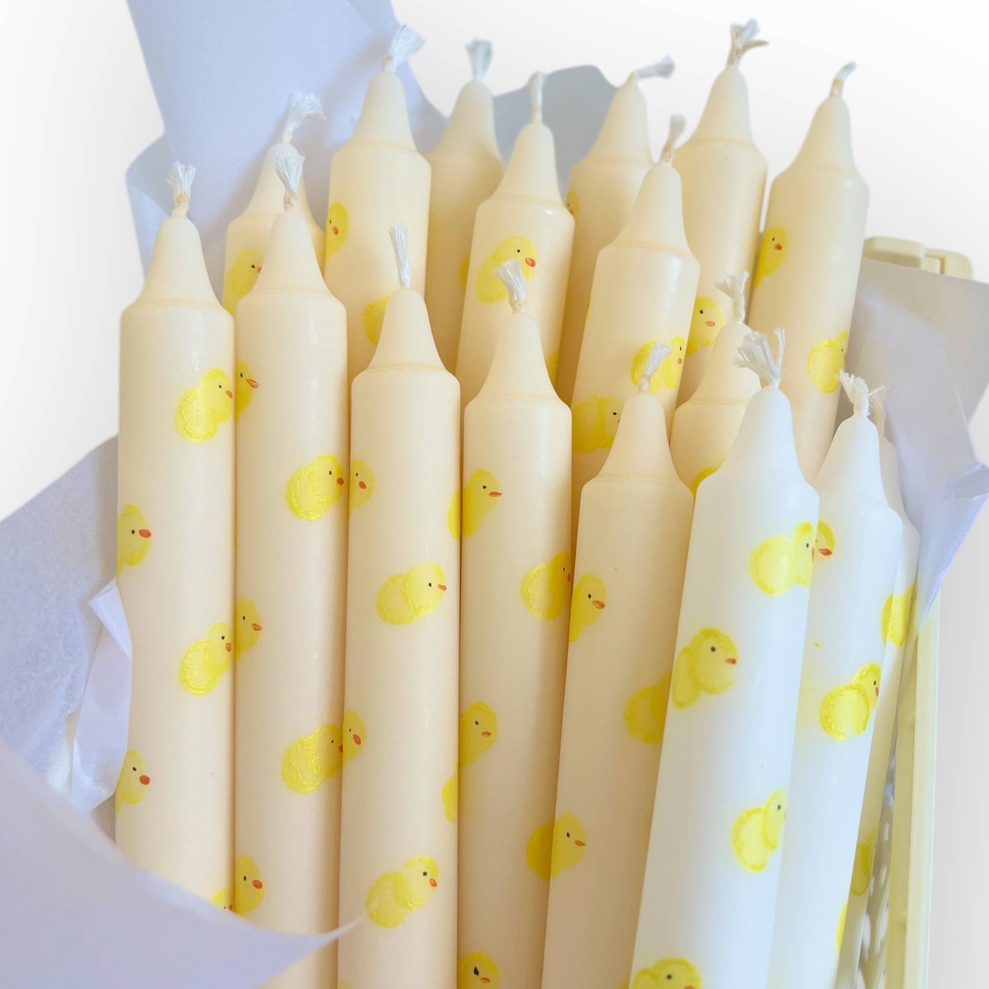 Mila Noire - Wholesale Tapered Candle/Candlestick - Easter Chicken Candles 0