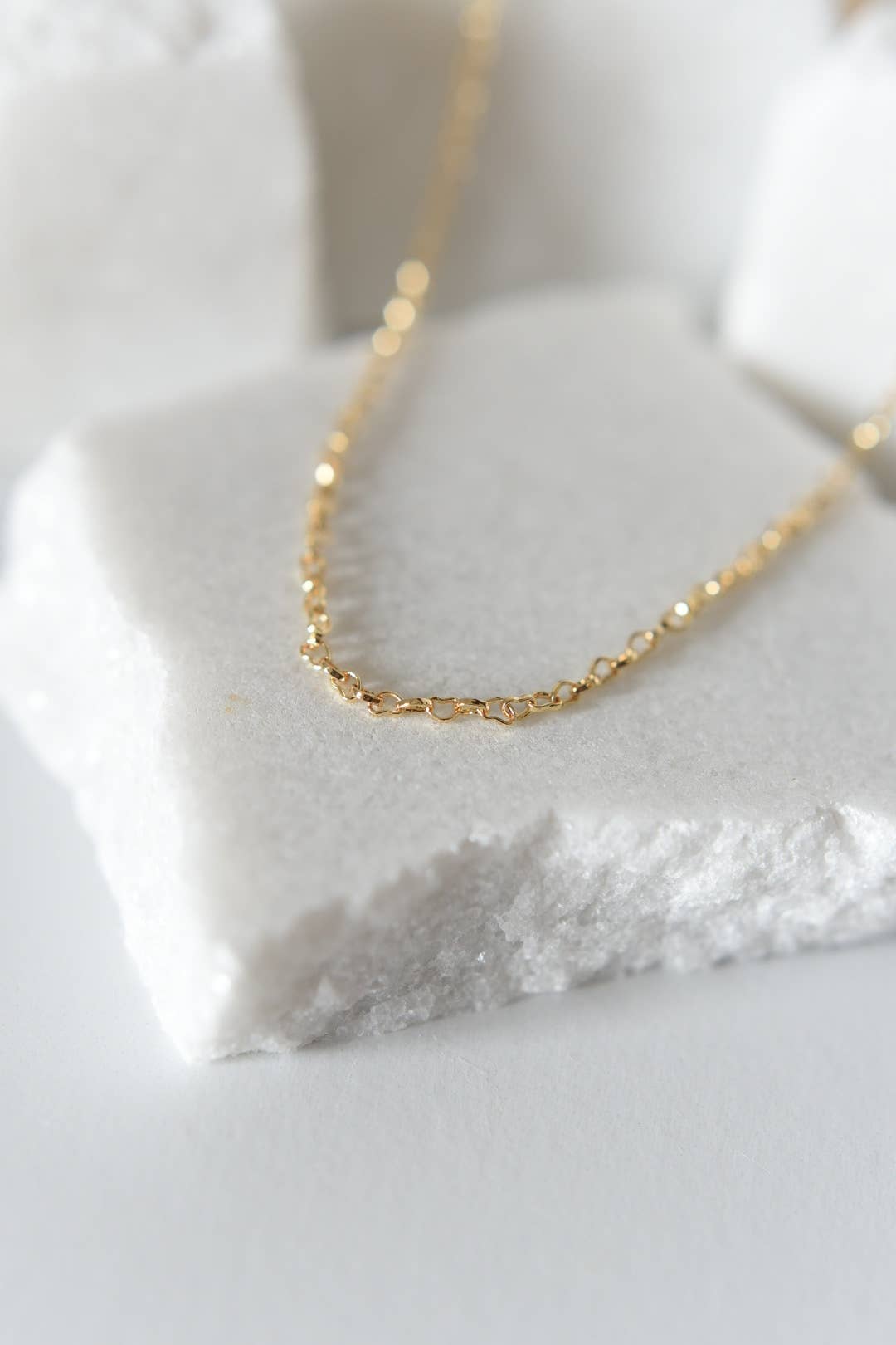 Bella Rey jewelry - Wholesale Link & Chain Necklace - The Maggie heart dainty necklace 18k gold plated5