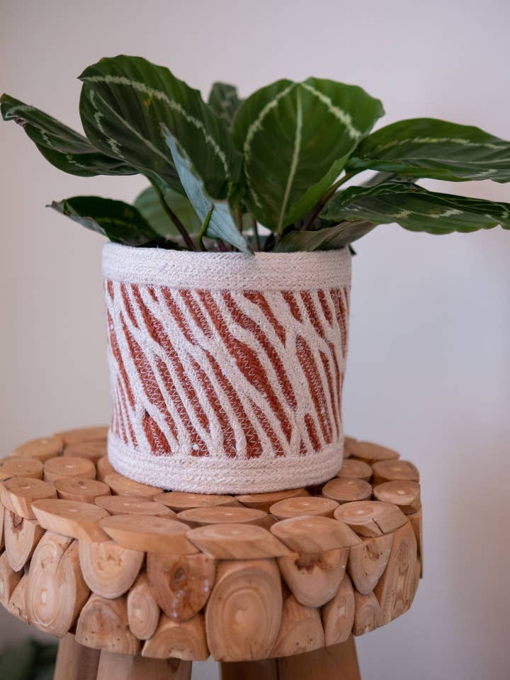 Ivory and Green Braided Jute Planter for wholesale by Creation Jute USA