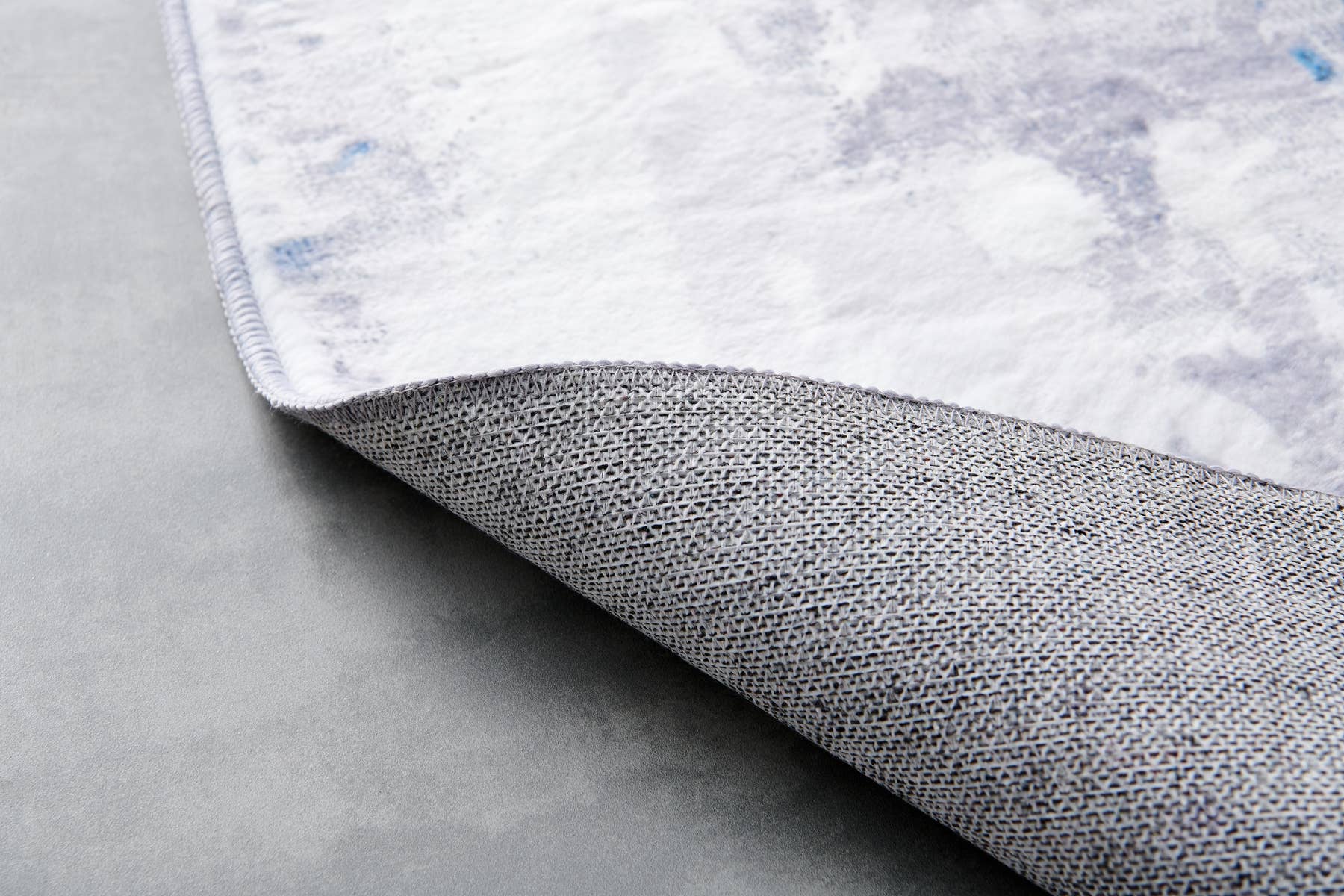 Amazing Rugs – Großhandel Teppichvorleger – Zara Abstract Design, maschinenwaschbar, grau/blau-gelber Bereich6