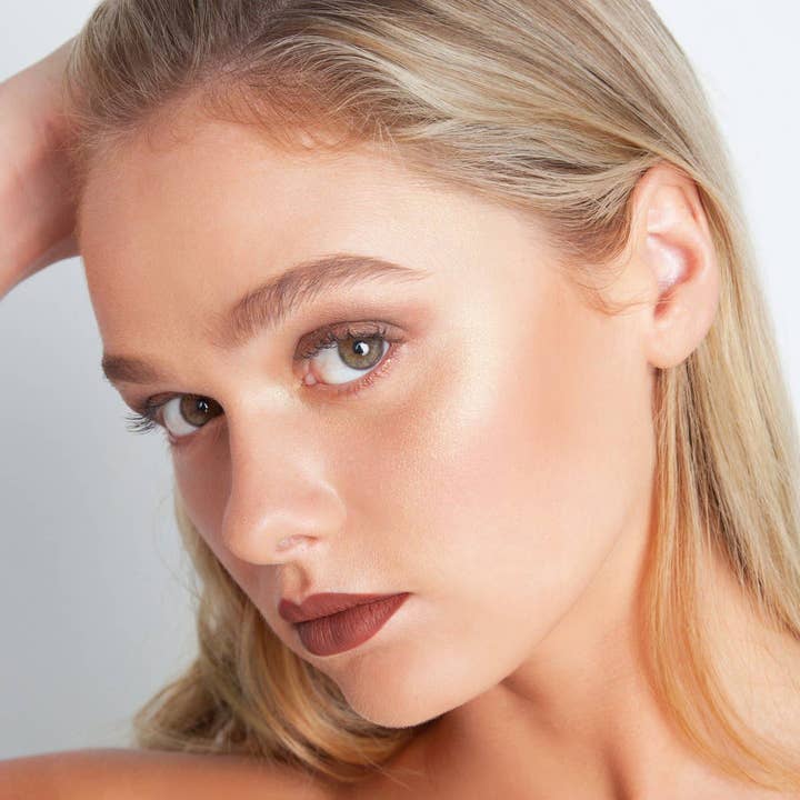 theBalm Cosmetics EU - Wholesale Makeup Highlighter - Mary-Lou Manizer3