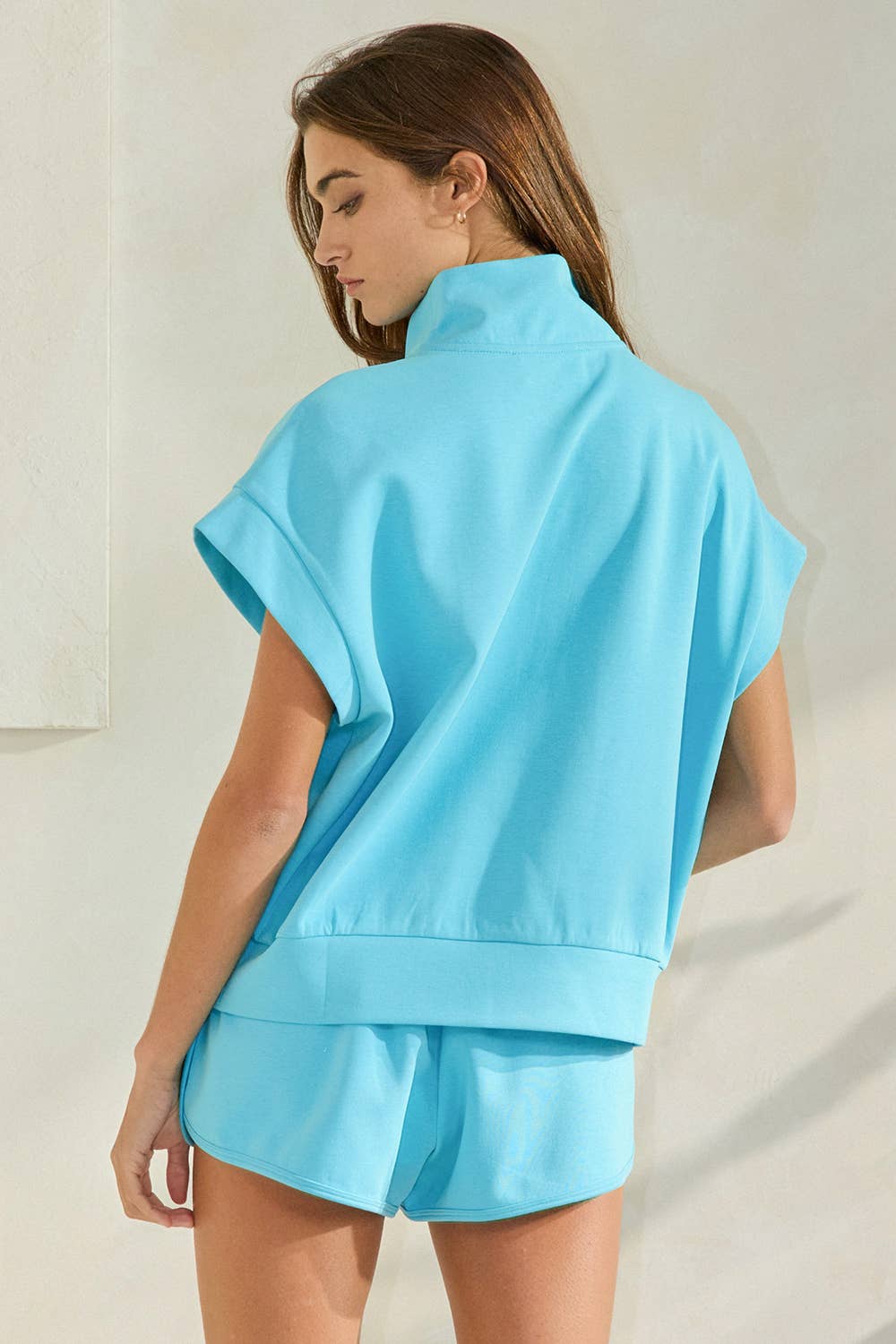 BUCKETLIST INC - Wholesale Sweatshirt - Women's - IT2154-1 Short Sleeve Half Zip-Up Scuba Sweatshirts44