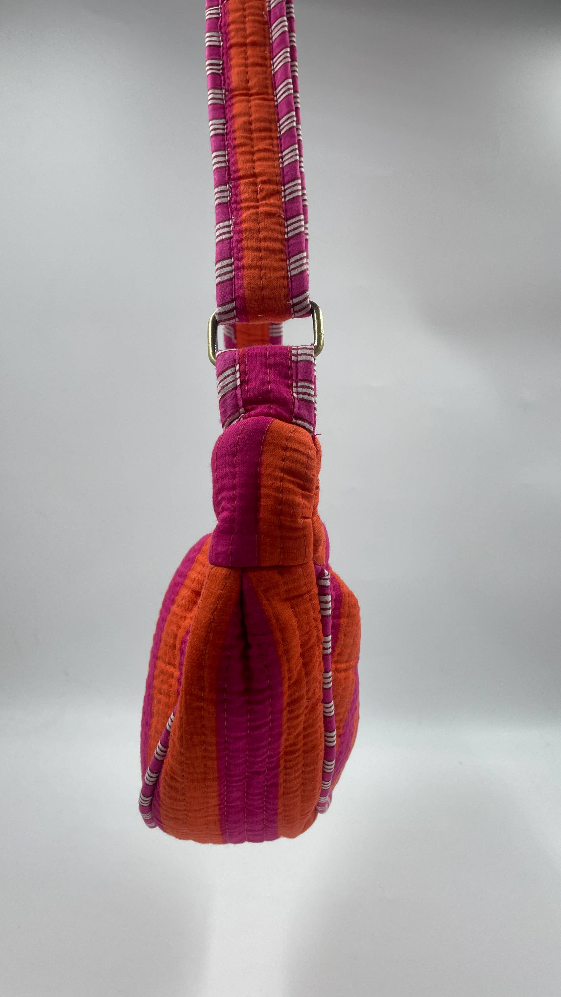 Funky Yak Ltd – wholesale Crossbody bag – Women's – 100% Cotton Kantha Quilted Shoulder Bag/Cross Body Bag7