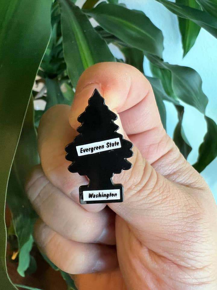 Evergreen Tree zwarte speld voor wholesale door Hype Pins