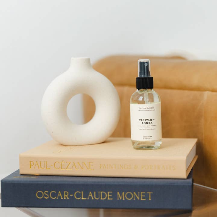 Calyan Wax Co. - Vente Vaporisateurs d'ambiance et de linge - Vétiver + Tonka - Spray d'ambiance2