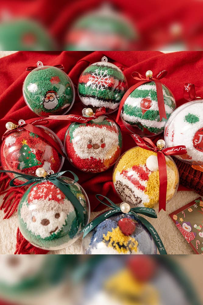 UNISHE - Wholesale Socks - Women's - Cartoon Christmas Fleece Socks MOQ 5Pairs ZZKF30330