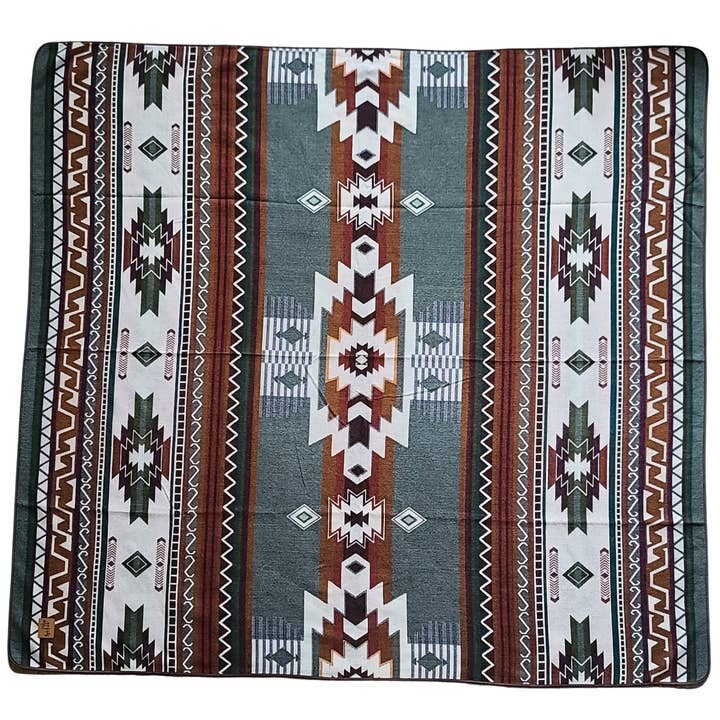 Wylde Brigade - Wholesale Throw Blanket - Quilotoa Aztec Reversible Blanket15
