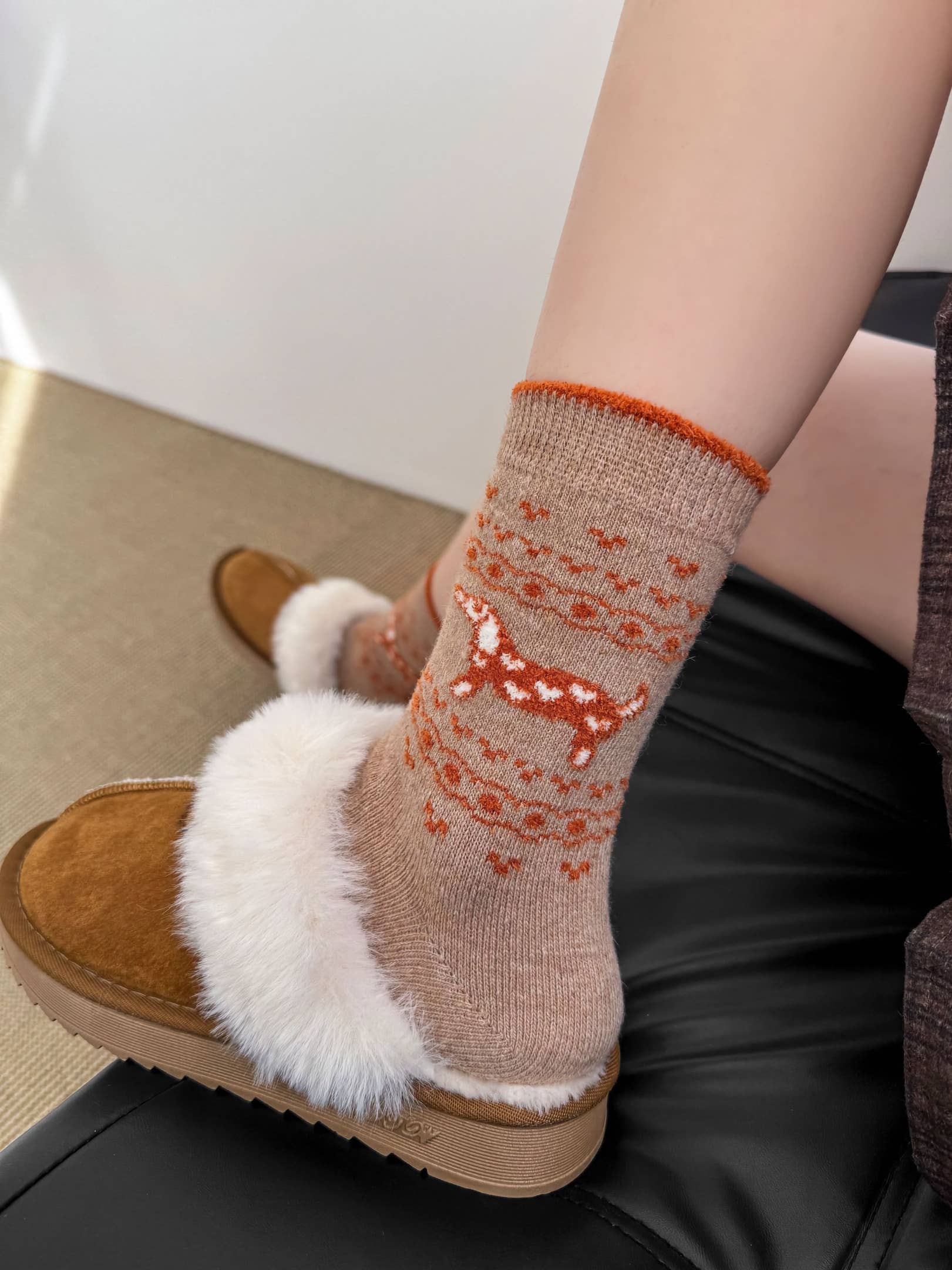 Happy Knits - Wholesale Socks - Women's - Women's Wool Socks - Warm Dachshund Pattern Winter Socks28