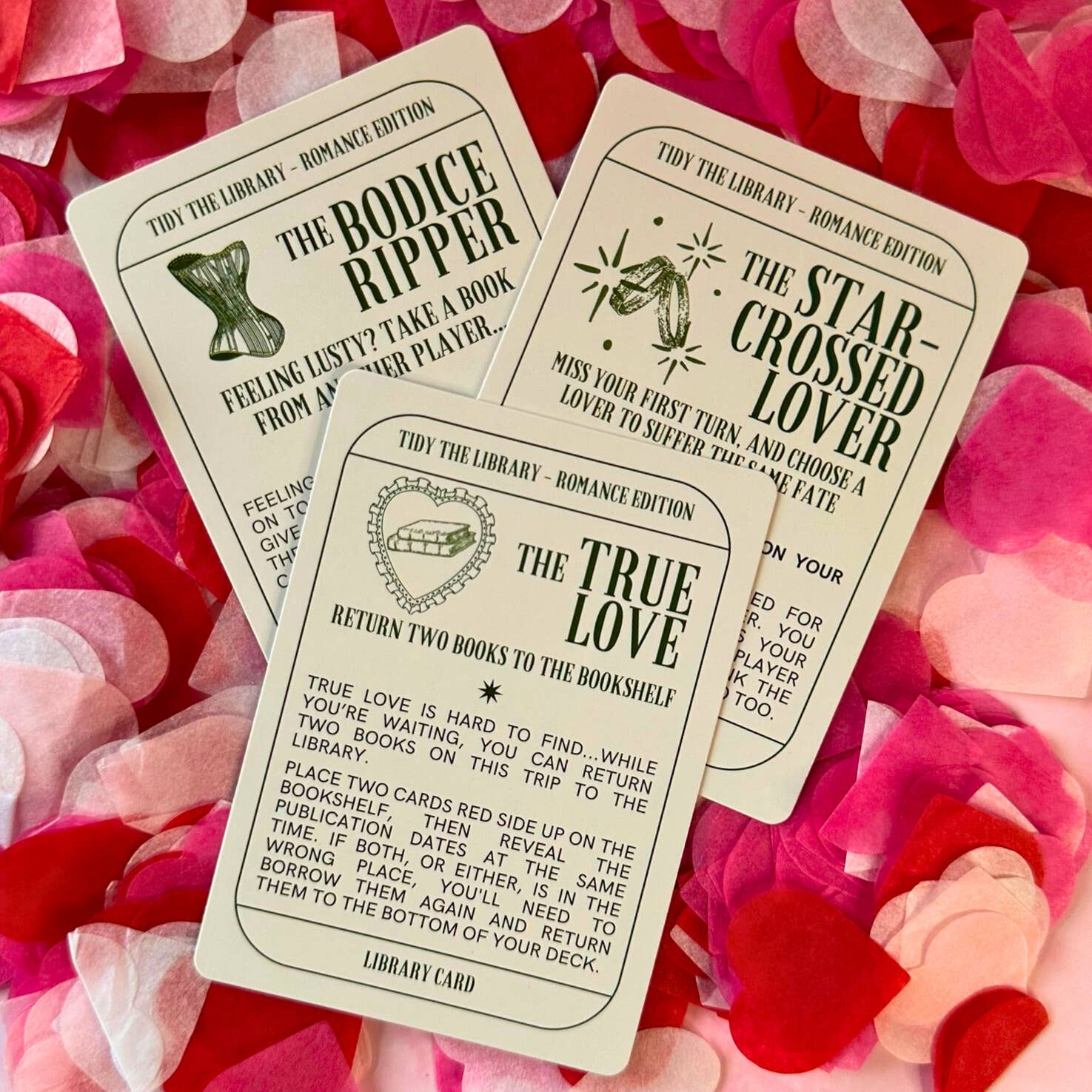 GiftSmith – Engroshandel Kortspil – RYD OP I BIBLIOTEKET: Romantikudgaven - Bogligt Kortspil2