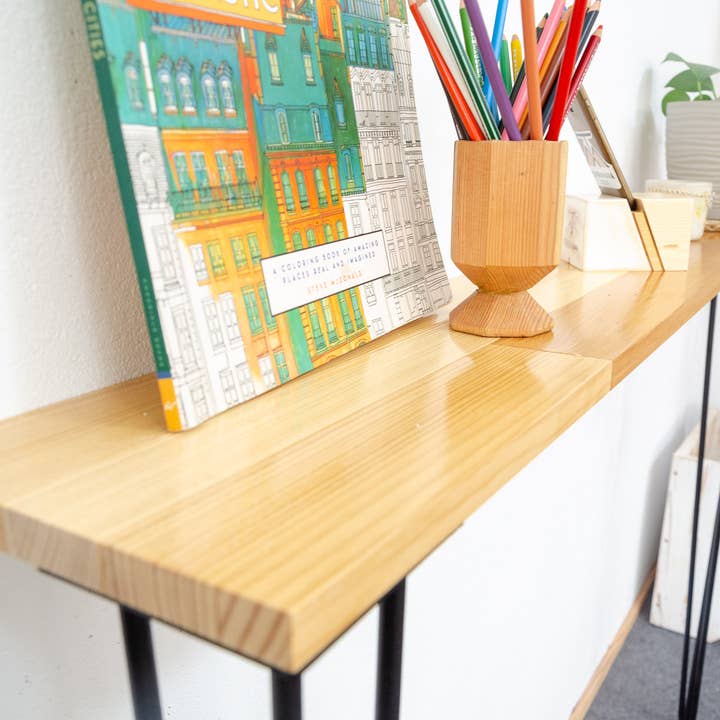 Holz-Konsole mit 2 Beinen – Verschiedene Farben und Größen wählbar für den Großhandel von Terramara