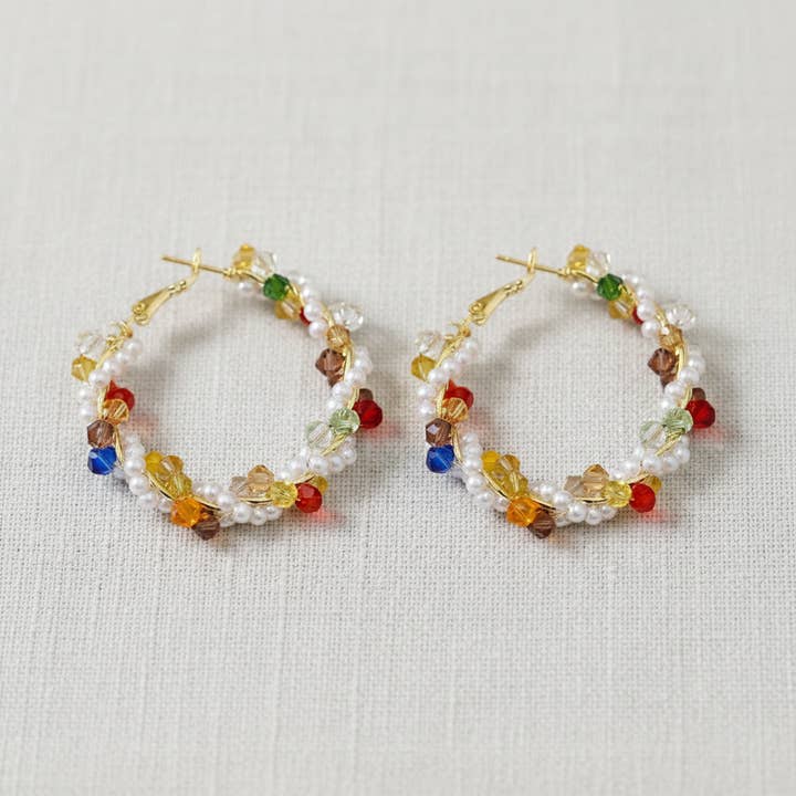 Kleurrijke Statement Oorbellen met Kralen voor wholesale door camilla dovey