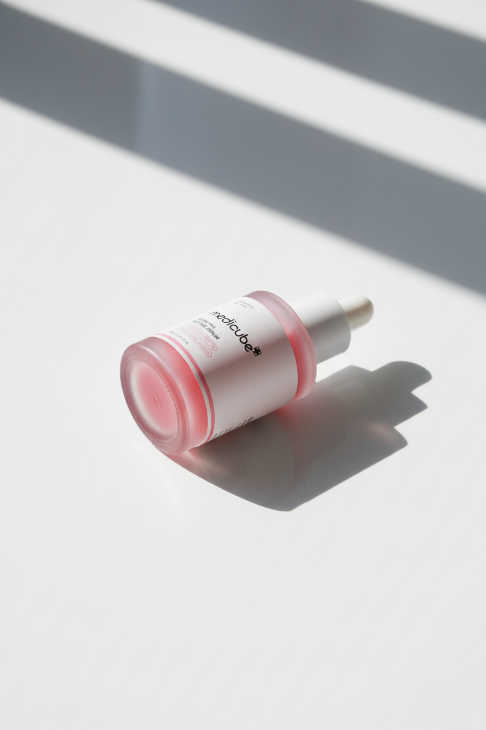 YEOSKIN - Wholesale Facial Serum/Concentrate - MEDICUBE – Pink Peptide PDRN Serum 30ml - Pink Peptide PDRN Serum3