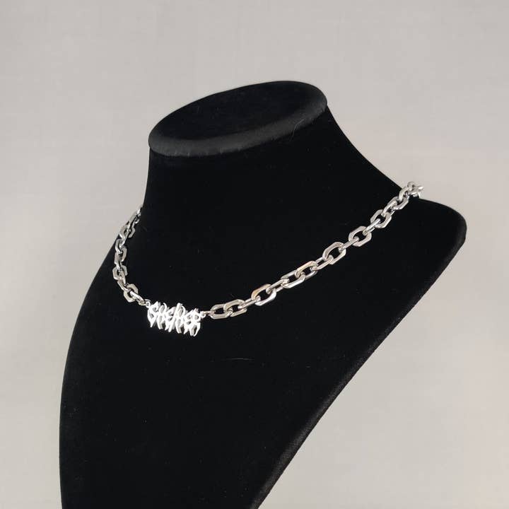 Altcultures - Wholesale Choker/Collar - She/Her chain choker1