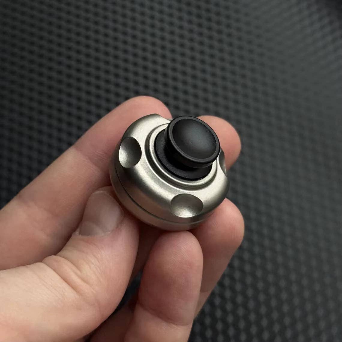 VIGOR - Wholesale Fidget toy – Kids - Magnetic Levitation Fidget Spinner Roll Fidget Slider Anxiety Toy Heavy Stainless Steel Finger Gyro (MOQ 10 pcs)0