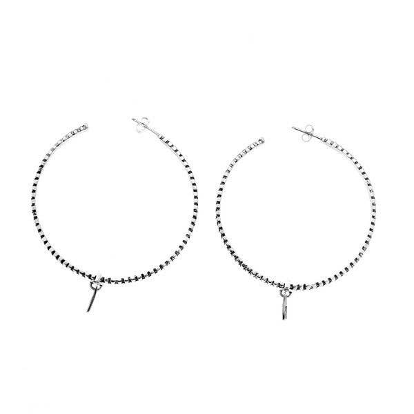 Rebel Punk Grande Hoop Ohrring aus Sterlingsilber für den Großhandel von Cynthia Gale New York