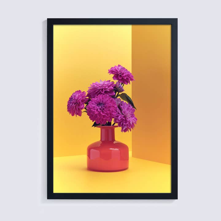 Giclée-fotoprint met gele en roze bloemen van Clash Of The Dahlia voor wholesale door Ornament Art