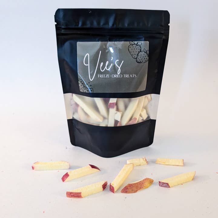 Freeze-Dried Apples for wholesale by Vee's Freeze-Dried Treats