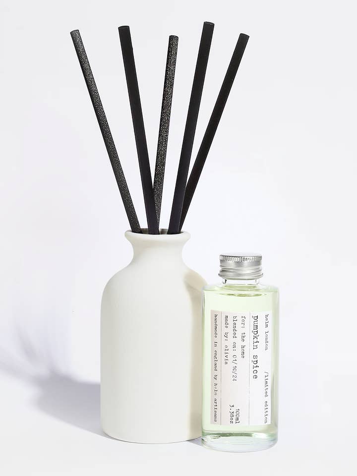 Pumpkin Spice Ceramic Reed Diffuser - 100ml for wholesale by Helm London