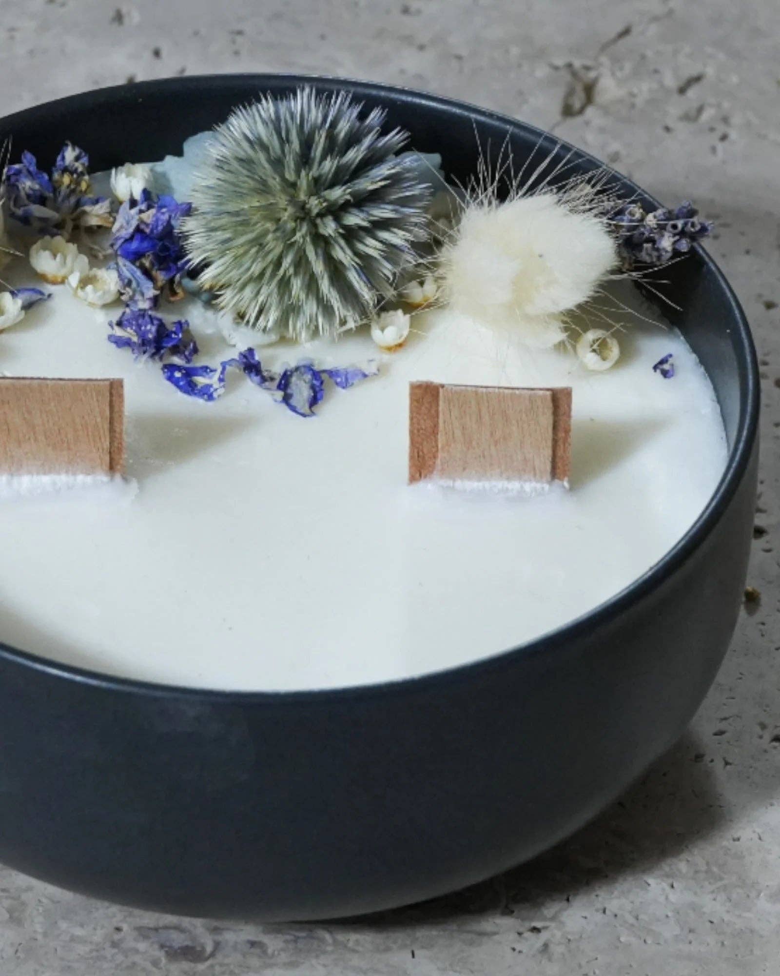 Florir - Wholesale Jar/Filled Candle - Black floral candle3