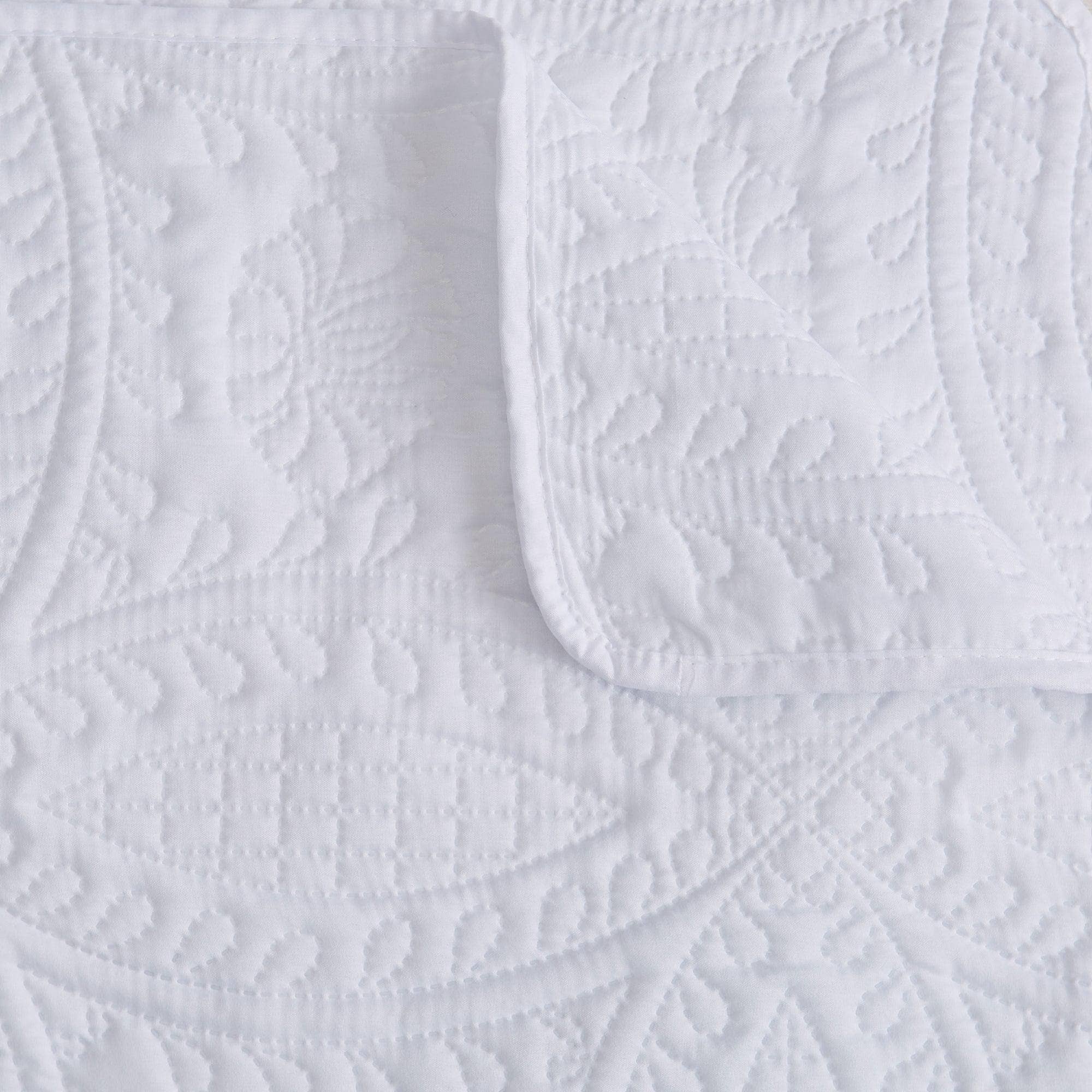 BH Collective - Wholesale Bedding Set - Oversized Quilt & Sham Set - Medallion Stitch - Clara17