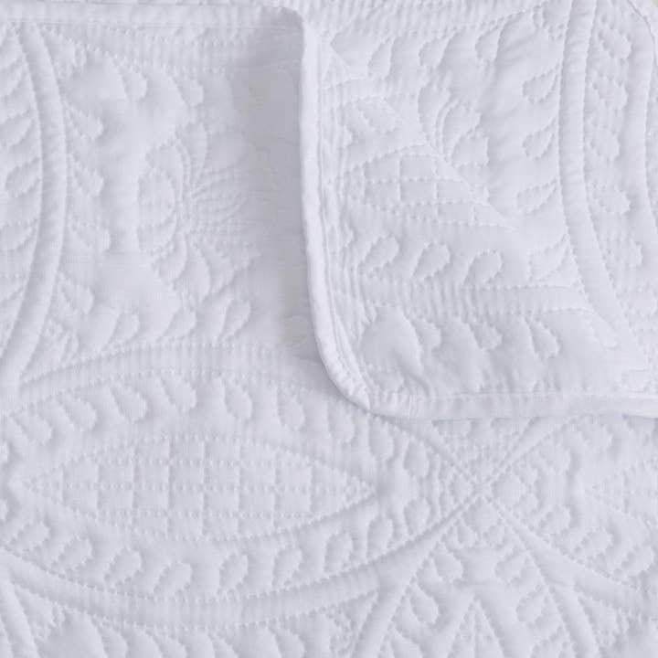 BH Collective - Wholesale Bedding Set - Oversized Quilt & Sham Set - Medallion Stitch - Clara17