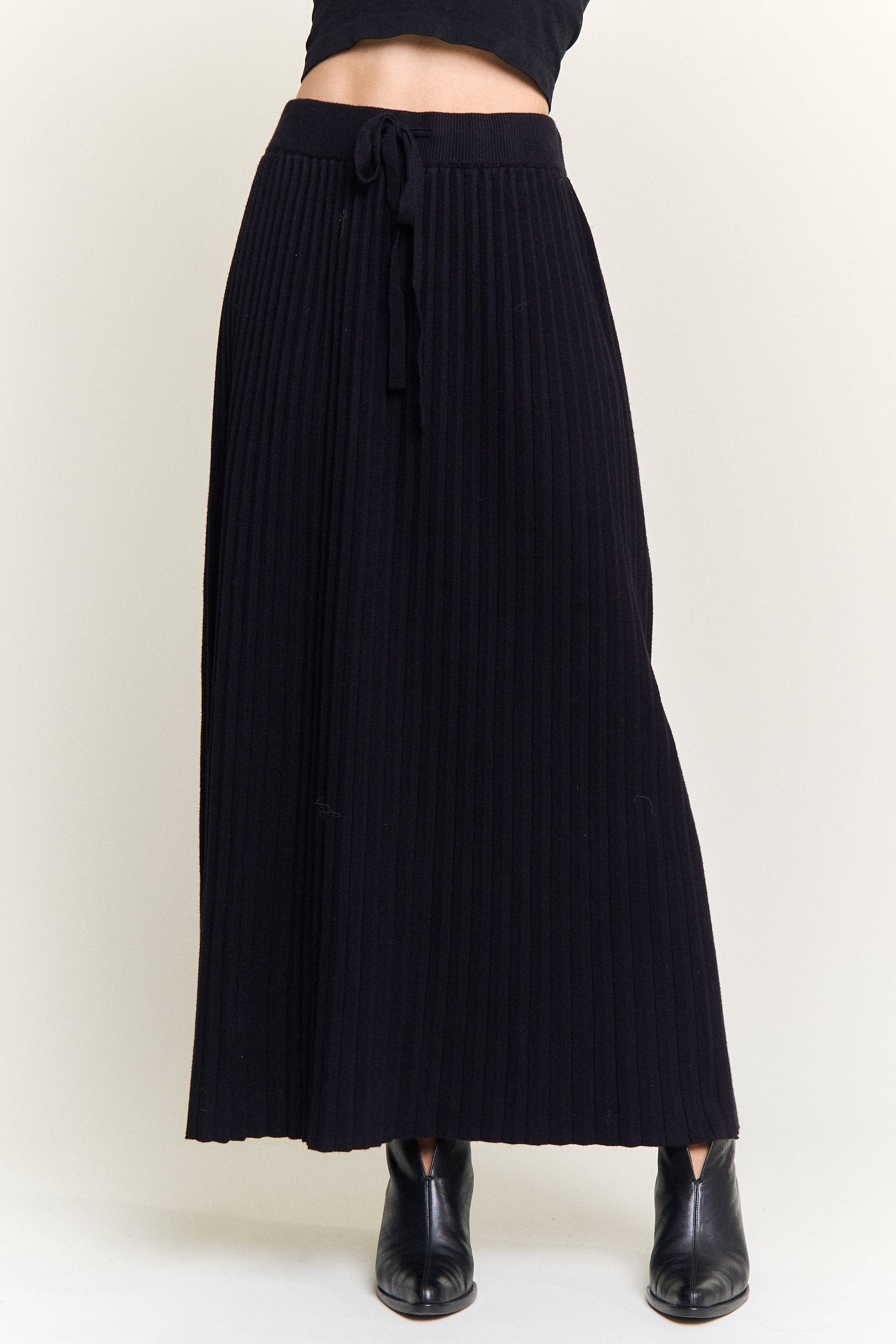 ADORA LA - Wholesale Skirt - Women's - CES4155 -RIBBED KNIT PLEATED MIDI SKIRT16