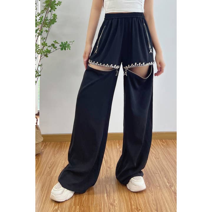 Pantalon de survêtement taille haute orné de cristaux pour la vente par Esmeray Clothing